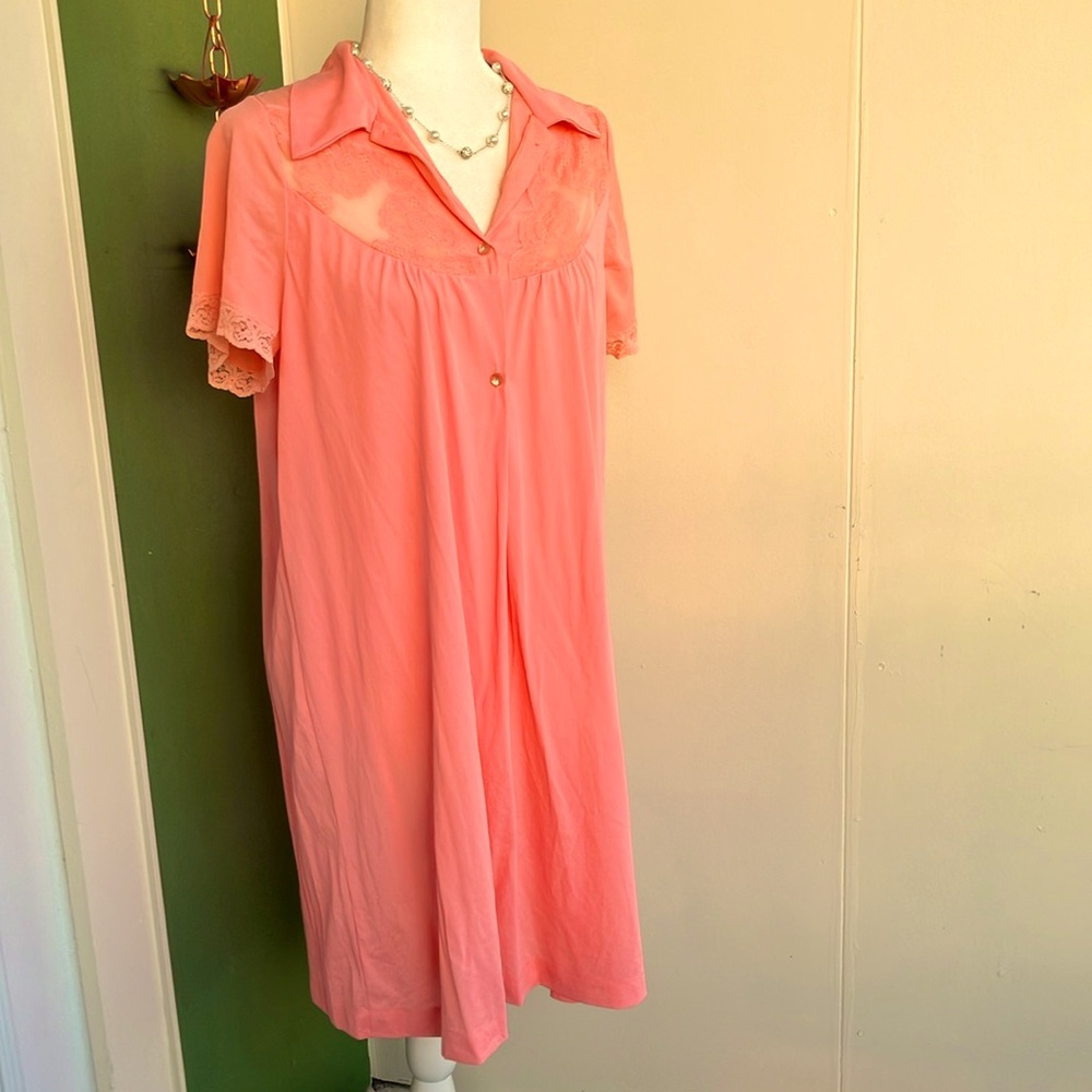 Vintage 70s 80s Salmon Peach Lace Detail Nightgown